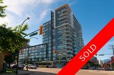 False Creek Townhouse for sale: Residences At West 2 bedroom 908 sq.ft. (Listed 9600-05-08)